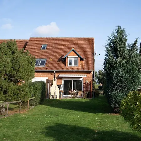 Lange Wiese- Rosengarten بيت للعطل