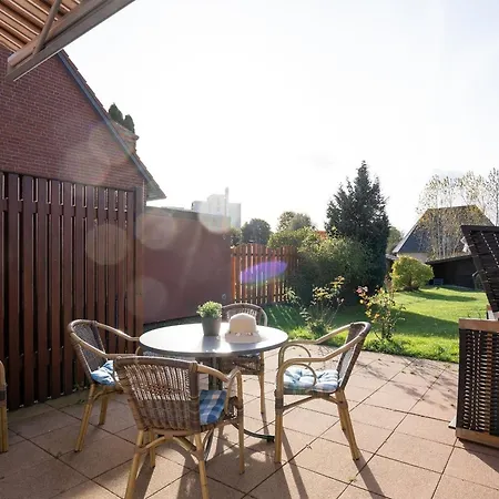 Holiday home Lange Wiese- Rosengarten